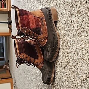 Women's Waterproof Kamik Duck Boots. GUC. Size 7.